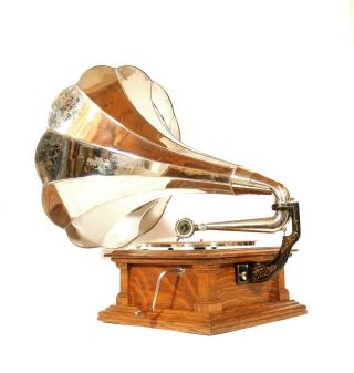 1910 Victor V Phonograph w/Hawthorne & Sheble 
