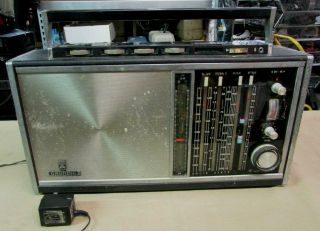 Vintage Grundig Satellit Transistor 6001 Am - Fm/shortwave Radio As - Is Needs Work
