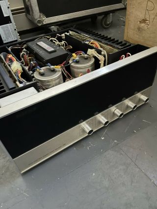 Bose 1801 Massive Power Amp -.  On One Channel.  No Top Plat