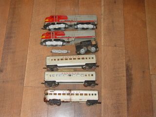 Marx 1095 Vintage O Santa Fe Aa Diesel Locomotives & 3 Santa Fe Passengers