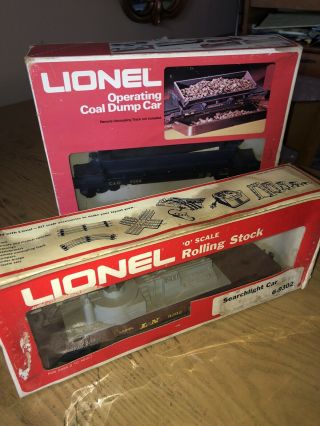 Lionel Vintage O Scale Rolling Stock Searchlight Train Car 6 - 9302 & Coal Dump