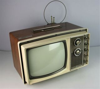 Vintage General Electric Ge Porta - Color Tube Type Tv