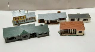 5 - Vintage Ho Scale? Railroad Train Set Houses Plastic Model Village Homes