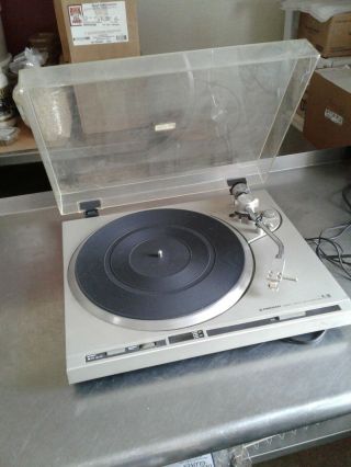 Pioneer Direct Drive Turntable - Model Pl 200 - Only Dusty