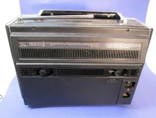 Vintage SONY Earth Orbiter 9 Band Portable Radio Receiver CRF - 5090 3