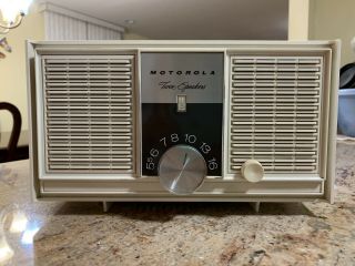 1950s Motorola Twin Speakers AM Radio Model A27W 2