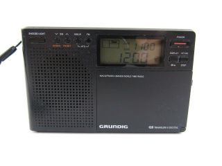 Grundig G8 Traveler 2 Digital Portable Shortwave Radio
