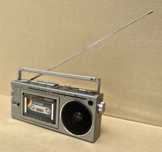 Vintage Sanyo Walkman Type Radio Cassette Recorder M1900f & 1980’s