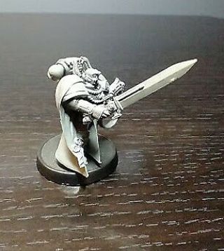 Warhammer 40k Space Marine Captain with Artificer/Master - Crafted Bolter 2