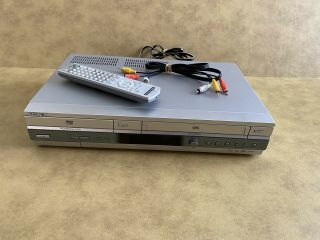 Sony Slv - D560p Dvd Vcr Vhs Combo Player With Remote &