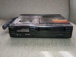 Sony Ev - S1 Video8 Cassette Recorder With Pcm Digital Audio Recording Function
