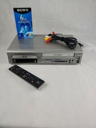 Hitachi Dv - Pf2u Dvd Vhs Player Vcr Recorder Dvd/vcr Combo Bundle Remote