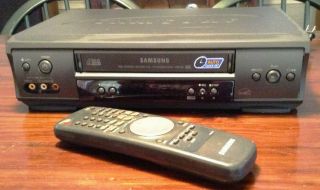 Samsung Vr8160 Vhs Vcr - With Remote And Cables - Great