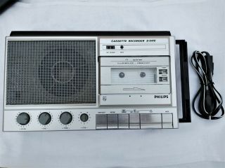 Vintage Philips D6410 Cassette Recorder.
