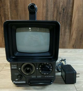 Panasonic Tr - 555a Black And White Solid State Tv Vintage Plays Atari