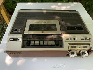 Rare Vintage Magnavox Model Vh8200br01 Top Load Vcr Vhs Video Cassette Recorder
