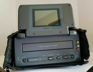 Audiovox Vbp1000 Portable Vhs Player W/screen Case And Power Cable