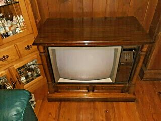 Own A Piece Of Television History - Rca Console Tv - All Wood Cabinet