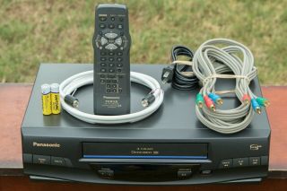 100 Panasonic Omnivision Vcr Pv - V4020 W/oem Remote & Cables