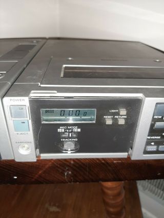 Sony SL - 2000 Betamax Player Recorder & Sony Tuner Timer Unit TT - 2000 3
