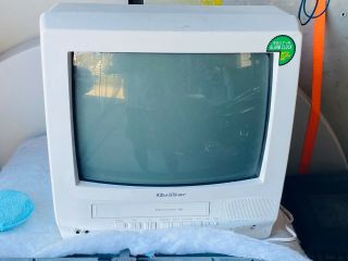 Quasar Omnivision Vv - 1310w Crt Tv 13 Inch Vhs Vcr Combo With Remote