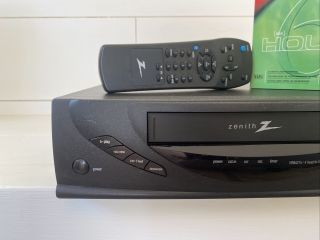 Zenith VRB4215 VCR 4 - Head Hi - Fi VHS Player Recorder w/ Blank VHS & Remote 2