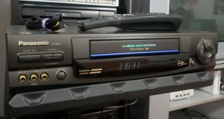 Panasonic PV - 9662 VCR 4 Head Hi - Fi VHS Player Recorder w/ Remote,  Cables 2