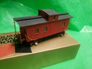 Quality Craft Models Erie Wood Sheated Caboose 2