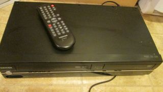 Toshiba Sd - V398 Dvd Player/vcr Vhs Video Cassette Recorder Combo With Remote