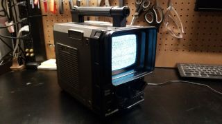 Vintage Panasonic 1977 Tr - 555 Solid State Tv Ac/dc Portable Black & White