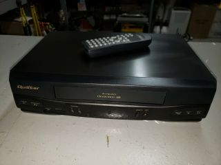 Quasar Vhq - 41m 4 - Headvhs Vcr Video Cassette Recorder Player W/ Remote