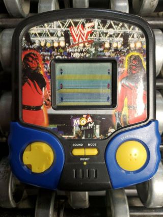 Wwf Undertaker 1997 Mga Handheld Wrestling Game Vintage