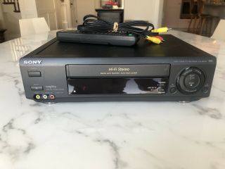 Sony Vhs Plus Vcr Player Recorder Slv - 685hf,  Remote,  Cables
