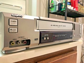 Sanyo Vwm - 710 Vcr 4 Head Hi - Fi Stereo Vhs Player Video Recorder