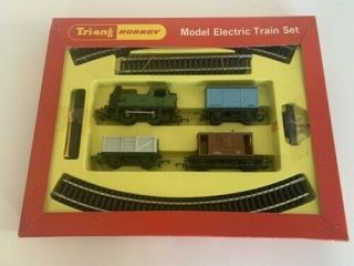 Tri - Ang Hornby Model Electric Train Set