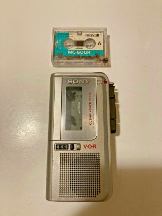 Sony M - 570v Micro Cassette Voice Recorder With 1 Tape