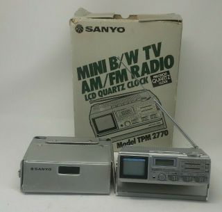 Vintage Sanyo Tpm 2770 Quartz Tv Am Fm Clock Radio 2 " Screen With Box
