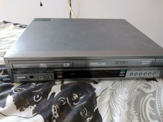 Samsung Sv - Dvd1e Dvd Player / Vhs Video Cassete Recorder With Remote