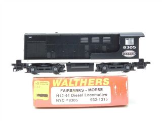 Ho Scale Walthers 932 - 1315 Nyc York Central Fm 10 - 44 Diesel Locomotive 8305
