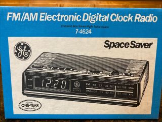 Vintage Ge General Electric Spacesaver Digital Alarm Clock Radio 7 - 4624