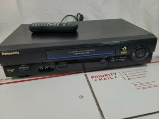 Panasonic Omnivision PV - V4611 VCR VHS Player WITH REMOTE 2