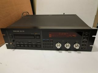 -  Tascam Da - 30 Professional Dat Digital Audio Recorder (tray Stuck)