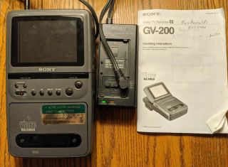 Sony Gv - 200 Video Walkman Video 8 Portable For Parts/repair