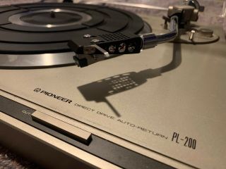Pioneer Pl - 200 Direct Drive Stereo Turntable With Dust Cover