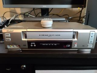 Sanyo Vwm - 710 Vcr 4 Head Hi - Fi Stereo Vhs Player Video Recorder Remote