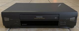 Toshiba M - 624 Vhs/vcr Video Cassette Recorder & Player,  4 Head Hi - Fi,  No Remote