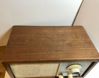 Vintage Klh Model Twenty One 21 Fm Table Radio Walnut Cabinet Sounds Great