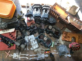 Big Box Of Wargaming Warhammer Dnd Terrain Bits Crafting Kit - Bashing