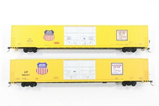 Two Ho Athearn Union Pacific 86ft Double - Door Auto Parts Box Cars,  Diff Rd S Xln