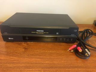 Toshiba W - 422 Vcr 4 Head Vhs Video Cassette Tape Recorder Player -